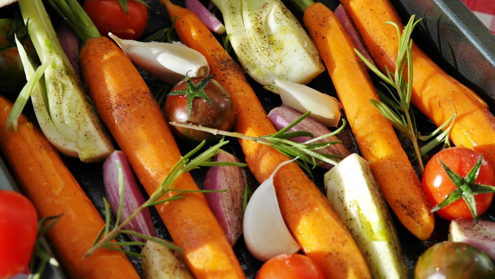 Für die optimale Aufnahme von Vitaminen sollte auf die richtige Zubereitungsart geachtet werden.