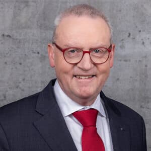 Portrait Prof. Jörg Leuppi